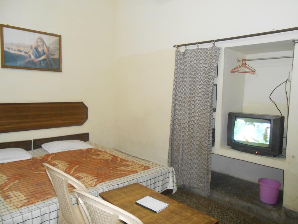 Gaurav Guest House Mathura Quarto foto